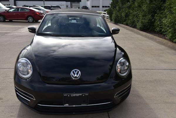 2018 VOLKSWAGEN BEETLE CONVERTIBLE 2.0T S S1099 - cars & trucks - by... for sale in Morton, IL – photo 24