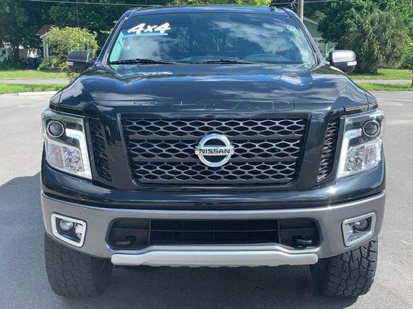 2017 Nissan Titan PRO 4X 4x4 4dr Crew Cab 100% CREDIT APPROVAL! for sale in TAMPA, FL – photo 8
