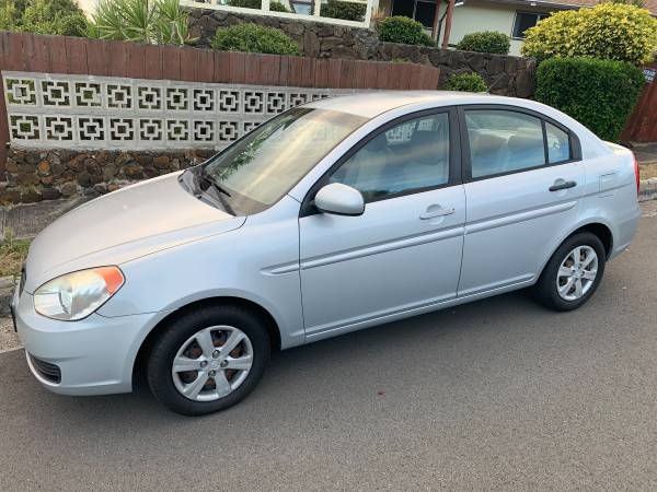 2010 hyundai accent- -- 4 door-- cold air-- - cars & trucks - by... for sale in Honolulu, HI – photo 4