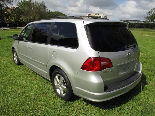 2009 VW Routan SEL Mini Van 40K Low Miles 1-Owner Clean Title DVD Cam for sale in Fort Lauderdale, FL – photo 13