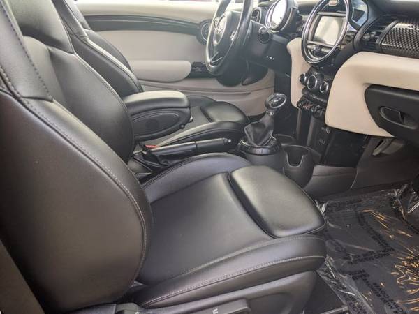 2017 MINI Hardtop 2 Door Cooper S SKU: H3B93465 Hatchback - cars & for sale in Greenacres, FL – photo 19