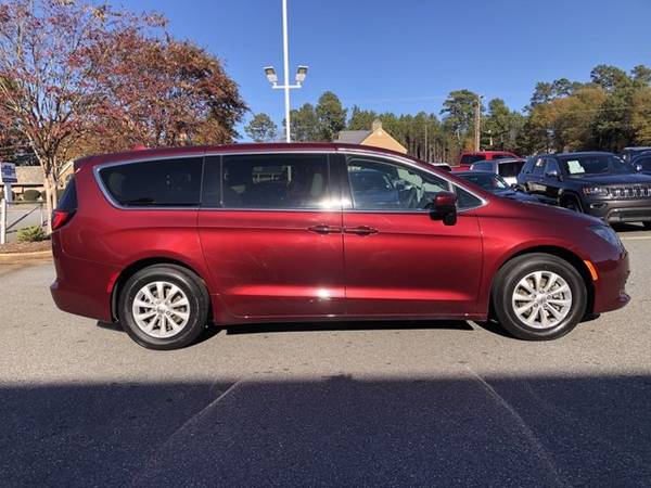 2017 Chrysler Pacifica Velvet Red Pearlcoat *PRICED TO SELL SOON!* -... for sale in Anderson, SC – photo 11