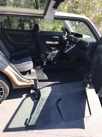2011 unique Scion/Toyota wheelchair van Certified with for sale in Tucson, CA – photo 3