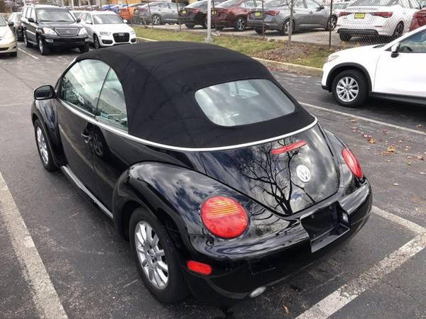 2004 Volkswagen New Beetle Convertible GLS SKU:4M310522 Convertible... for sale in Naperville, IL – photo 11