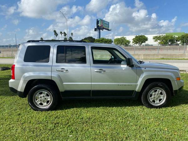 Jeep Patriot 2011 - cars & trucks - by owner - vehicle automotive sale for sale in Hialeah, FL – photo 6