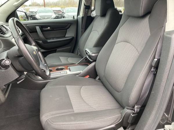 2014 Chevrolet Traverse LT Sport Utility 4D - cars & trucks - by... for sale in Grove City, WV – photo 11