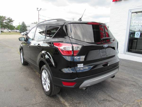 2018 Ford Escape SE - cars & trucks - by dealer - vehicle automotive... for sale in Rockford, IL – photo 6