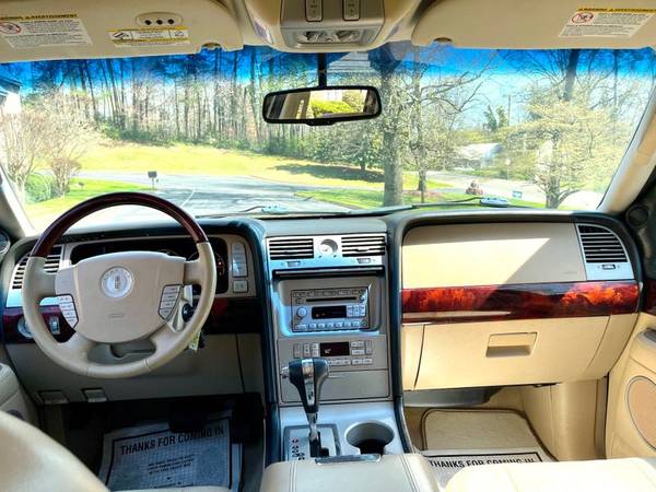 2006 Lincoln Navigator Luxury - - by dealer for sale in Knoxville, TN – photo 16