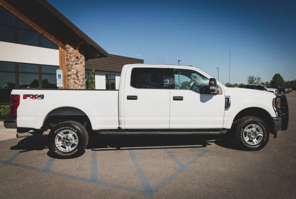 2017 Ford F-250SD XLT! Clean Carfax - - by for sale in Troy, MO – photo 9