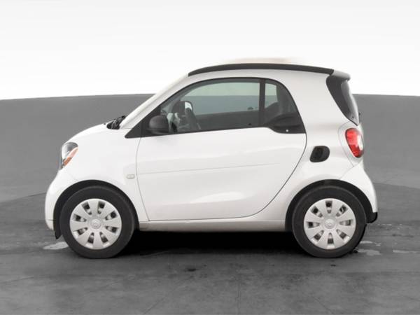 2017 smart fortwo Pure Hatchback Coupe 2D coupe White - FINANCE... for sale in Springfield, MA – photo 5