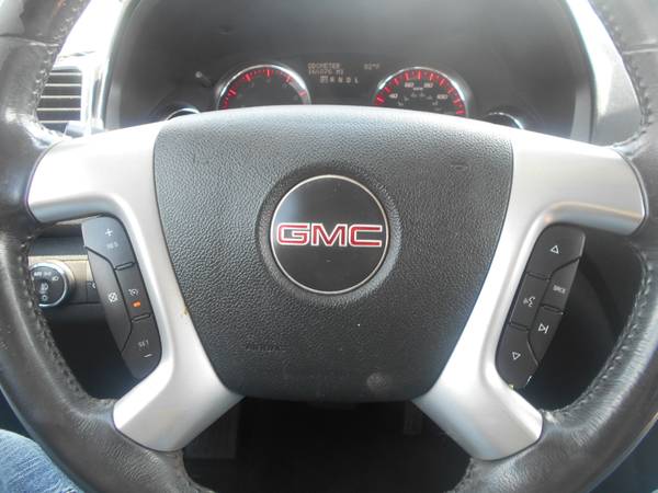 2008 GMC Acadia SLT2 - cars & trucks - by dealer - vehicle... for sale in McConnell AFB, KS – photo 11