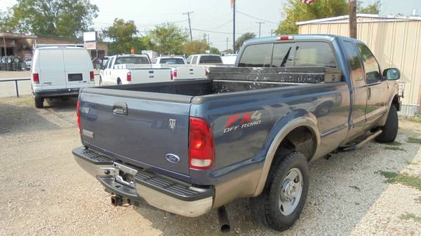2005 Ford F-250 Lariat Extended Cab 4X4 6.8 V-10 - cars & trucks -... for sale in Lancaster, TX – photo 8