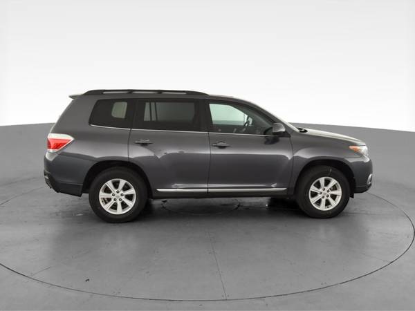 2013 Toyota Highlander Plus Sport Utility 4D suv Gray - FINANCE... for sale in Easton, PA – photo 13