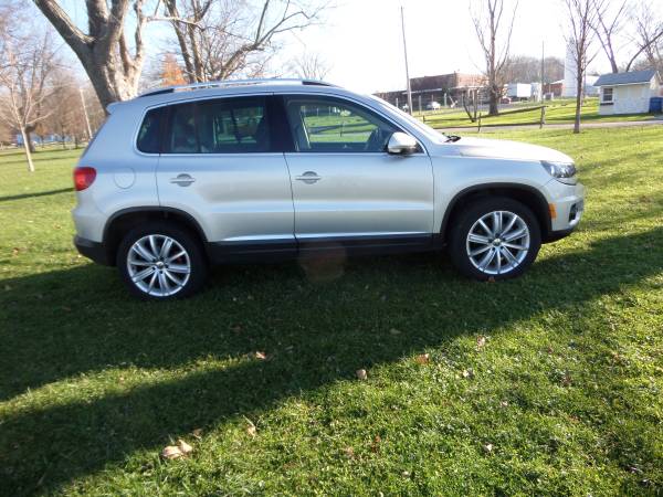 2013 VW Tiguan TSI 4 Motion AWD - cars & trucks - by owner - vehicle... for sale in mentor, OH – photo 2
