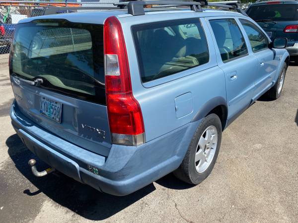 2001 Volvo V70 Cross Country XC - - by dealer for sale in Springfield, OR – photo 3