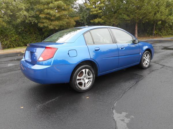 2005 SATURN ION LEVEL THREE / 2 OWNER CAR / 32 SERVICE RECORDS / 4 CYL for sale in Highland Park, IL – photo 3