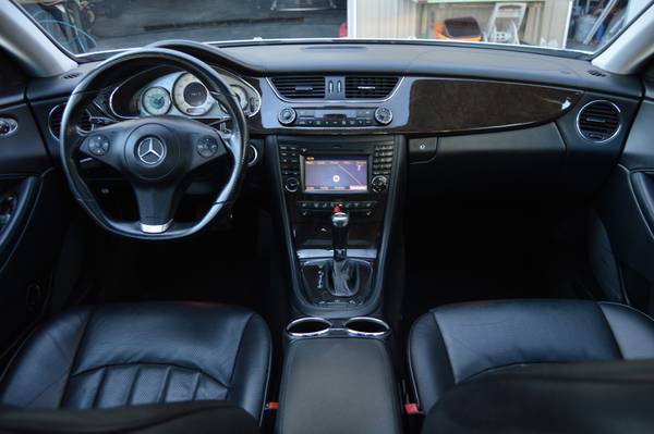 2011 Mercedes-Benz CLS550 AMG - cars & trucks - by dealer - vehicle... for sale in Kansas City, MO – photo 20