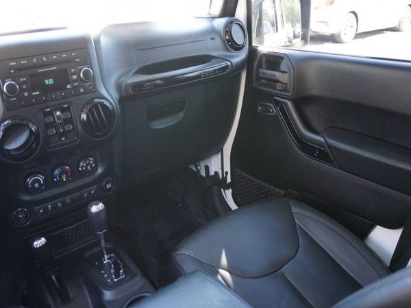 2015 Jeep Wrangler Unlimited 4x4 4WD Altitude SUV for sale in Sacramento , CA – photo 18