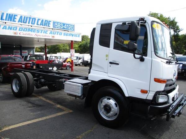 2011 Nissan UD3000 CAB CHASSIS ** DUMP TRUCK READY ** - cars &... for sale in South Amboy, PA – photo 2