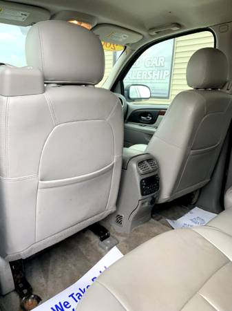2008 GMC Envoy 4WD 4dr SLT - cars & trucks - by dealer - vehicle... for sale in Chesaning, MI – photo 17