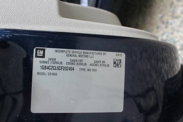 2012 CHEVY SILVERADO C3500HD ENCLOSED UTILITY*CREW... for sale in Flint, MI – photo 24