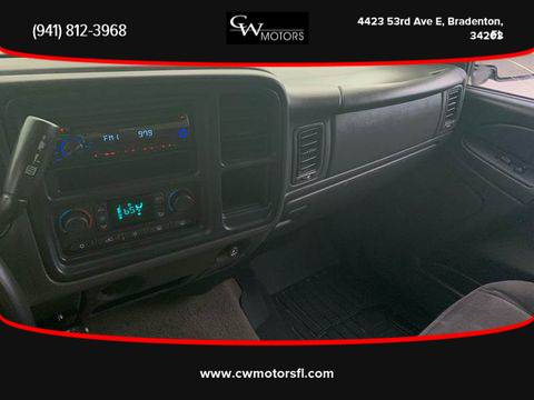 2005 GMC Sierra 2500 HD Crew Cab - Financing Available! for sale in Bradenton, FL – photo 16