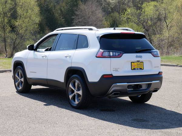 2019 Jeep Cherokee Limited - - by dealer - vehicle for sale in Hudson, MN – photo 8