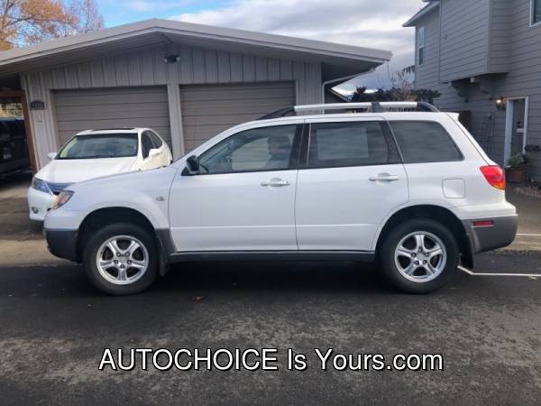 2004 Mitsubishi Outlander 4dr AWD LS - - by dealer for sale in College Place, OR – photo 2