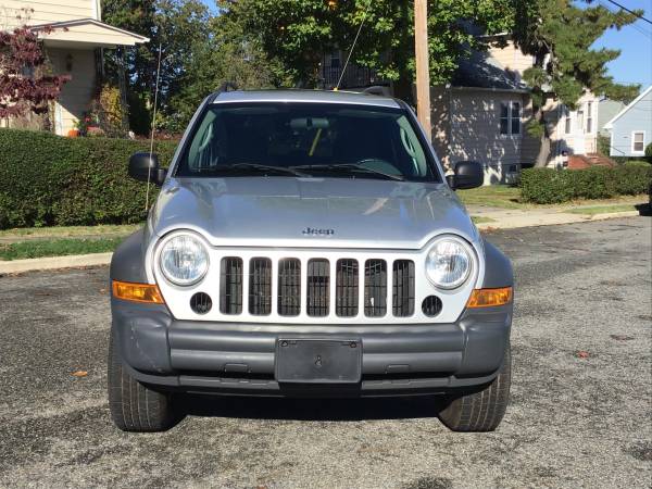 JEEP LIBERTY - MANUAL - RARE - cars & trucks - by owner - vehicle... for sale in South River, NY – photo 2