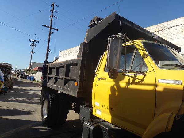 1995 FORD F800 DUMP TRUCK - cars & trucks - by dealer - vehicle... for sale in Los Angeles, CA – photo 21