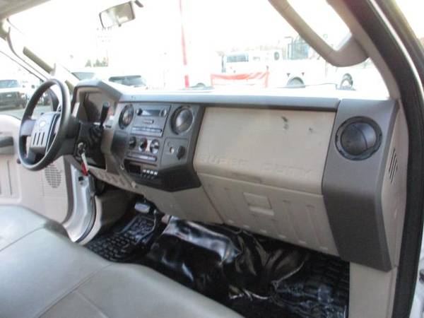 2008 Ford Super Duty F-250 SRW REG. CAB 4X4 UTILITY BODY ** 100K GAS... for sale in south amboy, LA – photo 9