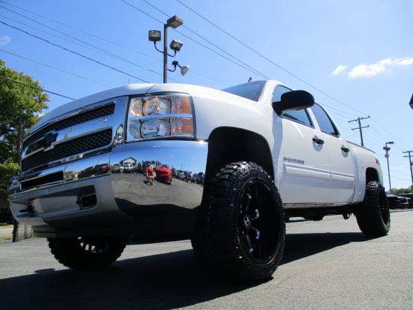 LIFTED 2013 CHEVY SILVERADO 1500 4X4 20" HOSTILES *NEW 33X12.50 MT'S!* for sale in KERNERSVILLE, NC – photo 7