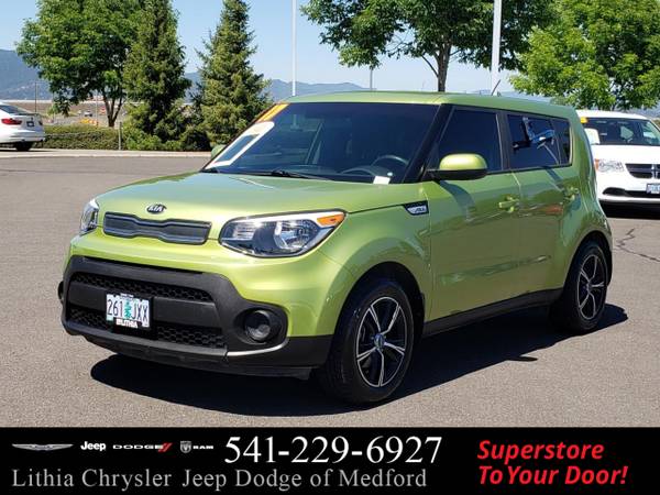 2017 Kia Soul Base Manual - - by dealer - vehicle for sale in Medford, OR – photo 3