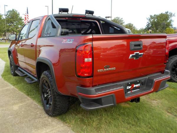 2016 Chevrolet Colorado Z71 CREW CAB 4X4, LEATHER, HEATED FRONT... for sale in Virginia Beach, VA – photo 3