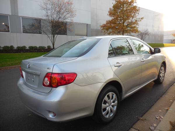 2010 Toyota Corolla LE - cars & trucks - by owner - vehicle... for sale in Bartlett, IL – photo 12