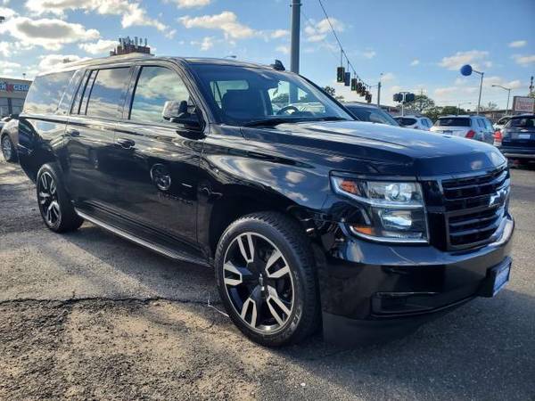 2018 Chevrolet Suburban - - by dealer - vehicle for sale in Freeport, NY – photo 2