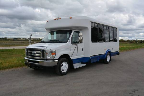 2010 Ford E-450 16 Passenger Paratransit Shuttle Bus for sale in Peoria, IL – photo 2
