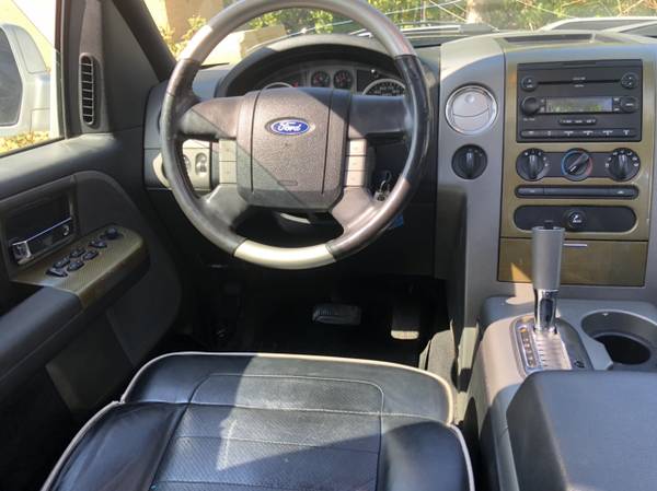 2OO6 FORD F/15O LIMITED EDITION CREW CAB 4 x 4 for sale in Mahomet, IL – photo 4