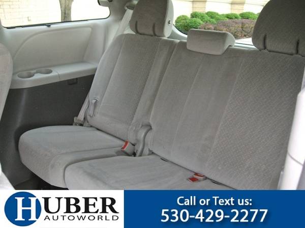2016 Toyota Sienna LE -- Extra Clean, Just Serviced! - cars & trucks... for sale in NICHOLASVILLE, KY – photo 14