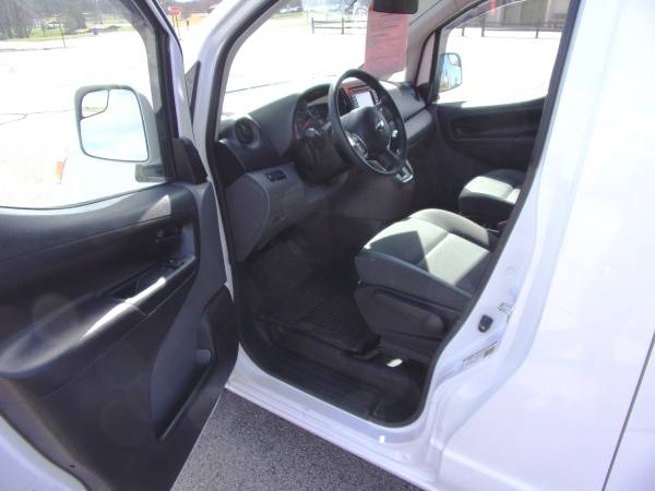 2015 Nissan NV200 SV Cargo Van - FWD - 83, 307 Miles - White - Very for sale in Allison Park, PA – photo 13