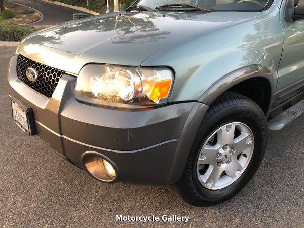 2006 Ford Escape XLT 4WD 4-Speed Automatic - Excellent Condition! for sale in Oceanside, CA – photo 2