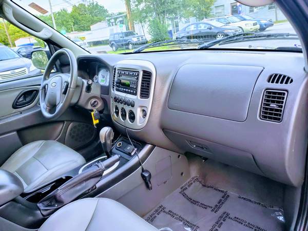 2005 FORD ESCAPE AWD Automatic Low Mileage 1-OWNER⭐+ 6 MONTH... for sale in Front Royal, VA – photo 17