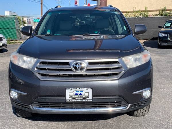 2011 Toyota Highlander - cars & trucks - by owner - vehicle... for sale in San Antonio, TX – photo 4