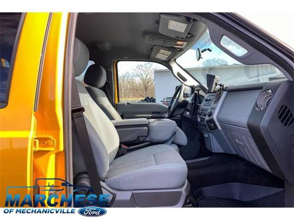 2015 Ford F-550 Super Duty 4X4 4dr Crew Cab 176.2 200.2 in. WB -... for sale in Mechanicville, VT – photo 9