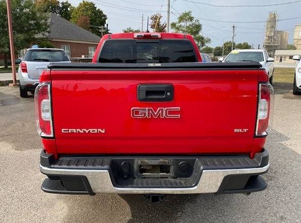 2017 GMC Canyon SLT Crew 4WD-49K Miles-2.8 Durmax Diesel-Like New -... for sale in Lebanon, IN – photo 4