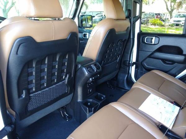 2020 Jeep Gladiator Rubicon~ ONLY 6K MILES~ 1-OWNER~ CLEAN CARFAX~... for sale in Sarasota, FL – photo 16