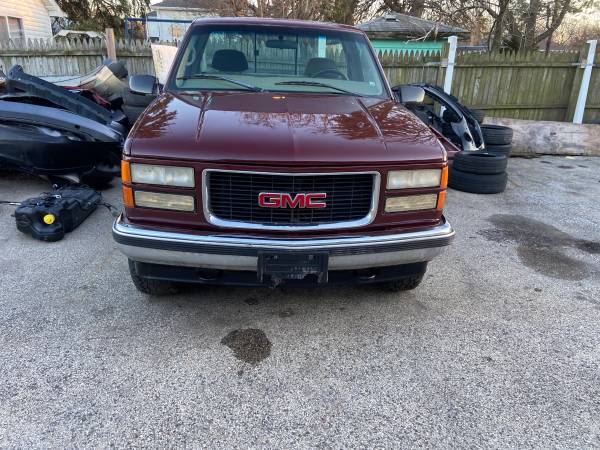 98 GMC Sierra k1500 4x4 - cars & trucks - by owner - vehicle... for sale in Schiller Park, IL – photo 4