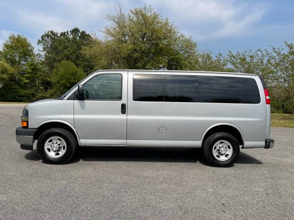 2017 CHEVROLET EXPRESS G2500 LS 2500 3dr Passenger Van - stock 11437 for sale in Conway, SC – photo 5