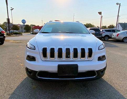 2015 Jeep Cherokee Limited 4WD-Like New-Warranty-Financing Available... for sale in Lebanon, IN – photo 2
