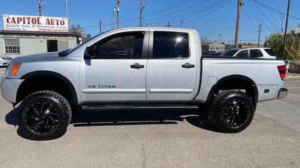 2015 Nissan Titan Crew Cab SV 4x4 7” CARFAX Wow - cars & trucks - by... for sale in El Paso, TX – photo 8